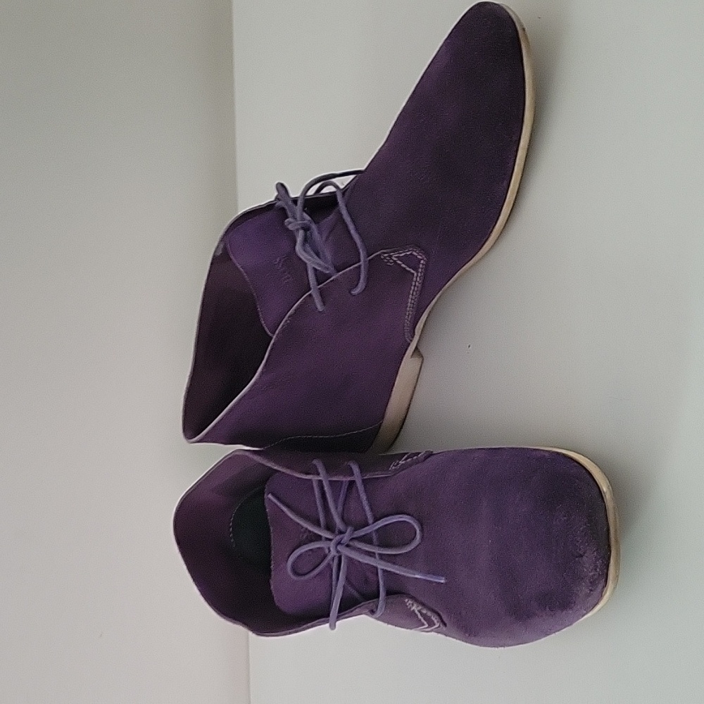 Hugo Boss | Purple Suede Chukka Ankle Boots | Men’s Size 8